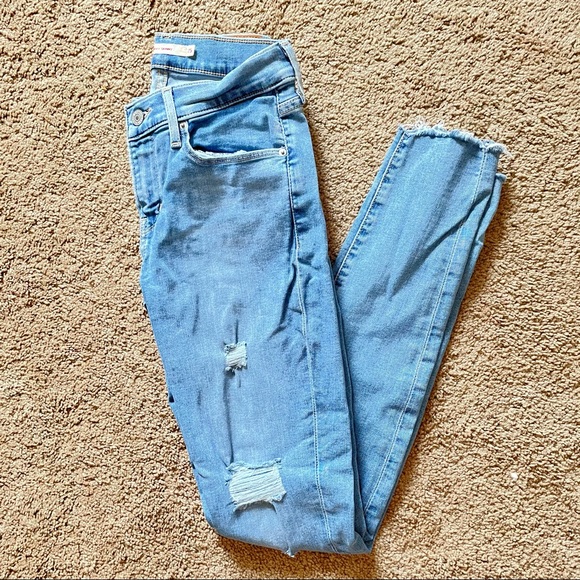 Levi’s Curvy Skinny Jean - Picture 4 of 6